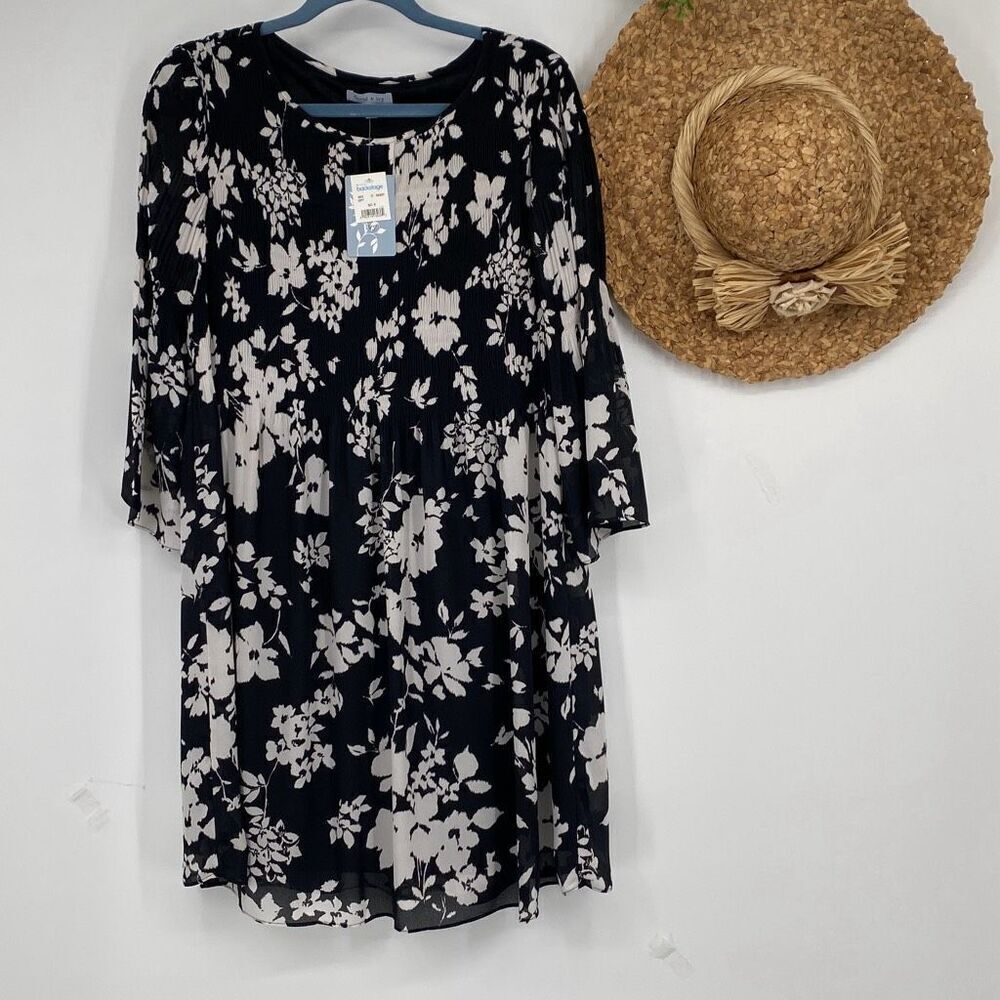 Floral & Ivy MIDI Keyhole Shift Dress 3/4 Flutter Sleeve Smocked Pleated Black W